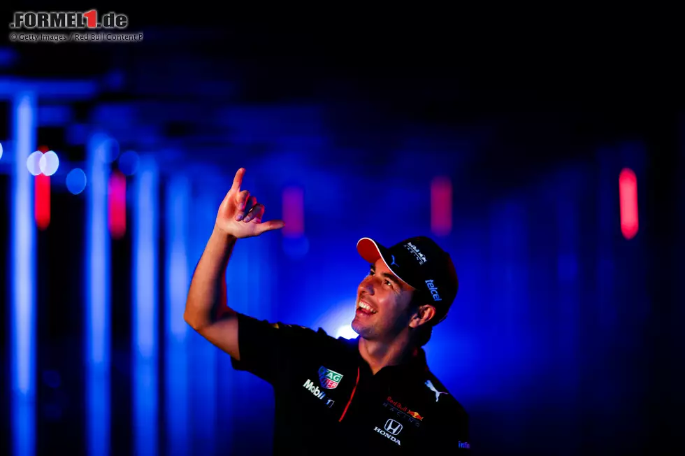 Foto zur News: Sergio Perez (Red Bull)