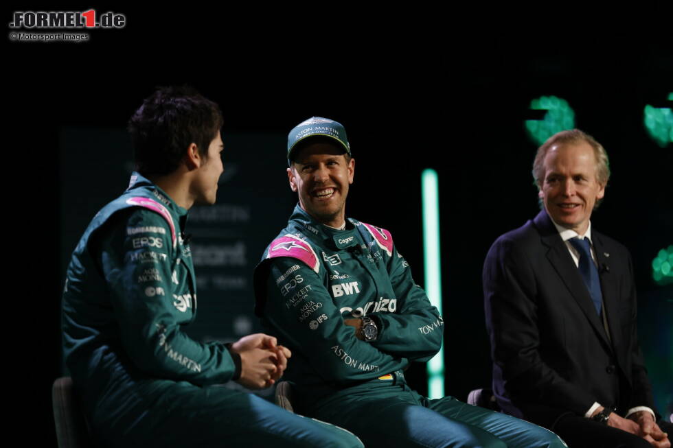 Foto zur News: Lance Stroll (Aston Martin) und Sebastian Vettel (Aston Martin)