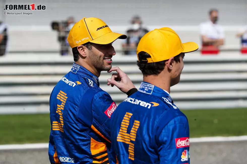 Foto zur News: Daniel Ricciardo (McLaren) und Lando Norris (McLaren)