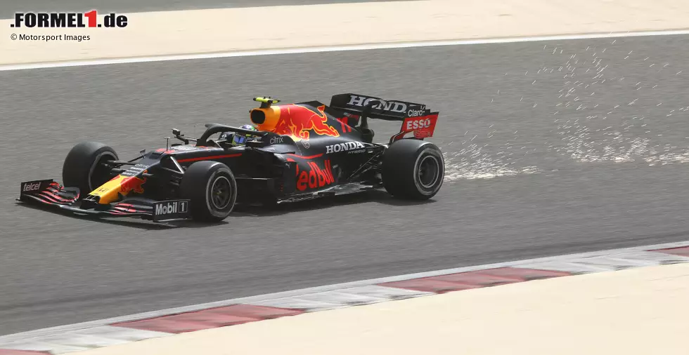 Foto zur News: Sergio Perez (Red Bull)