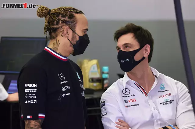 Foto zur News: Lewis Hamilton (Mercedes) und Toto Wolff