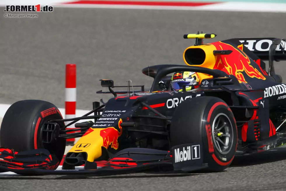 Foto zur News: Sergio Perez (Red Bull)