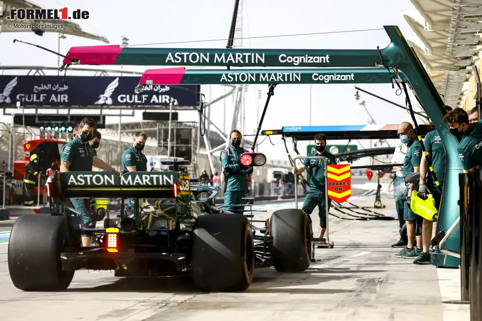 Foto zur News: Lance Stroll (Aston Martin)