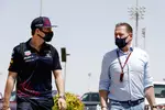 Foto zur News: Max Verstappen (Red Bull) und Jos Verstappen