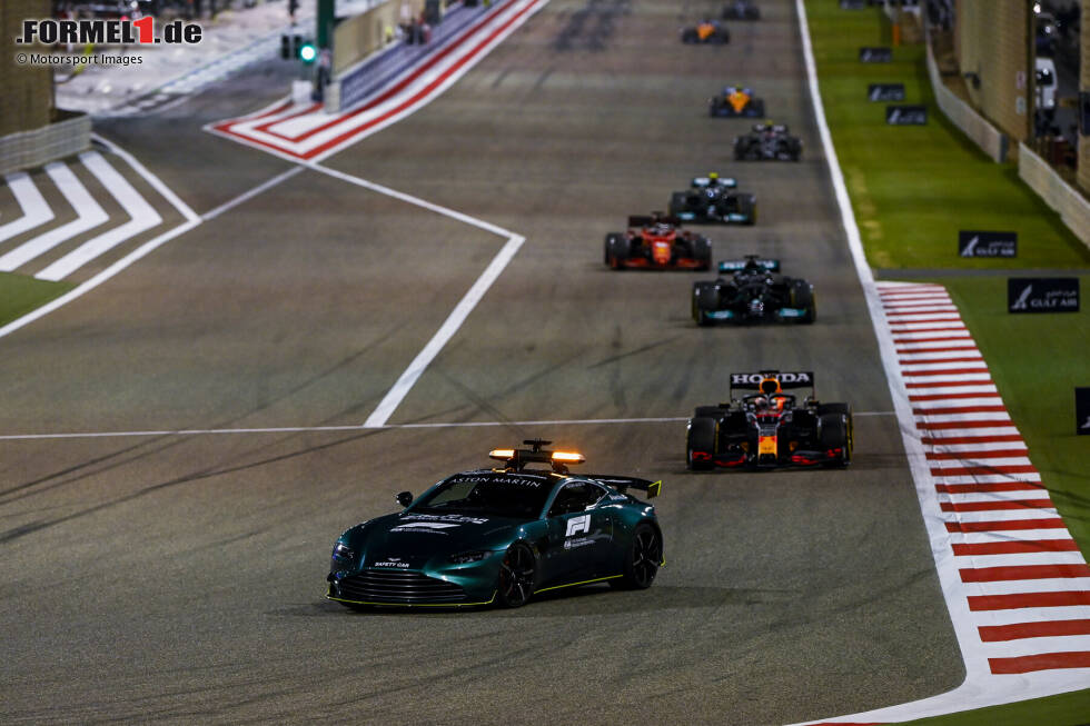 Foto zur News: Max Verstappen (Red Bull), Lewis Hamilton (Mercedes), Charles Leclerc (Ferrari) und Valtteri Bottas (Mercedes)