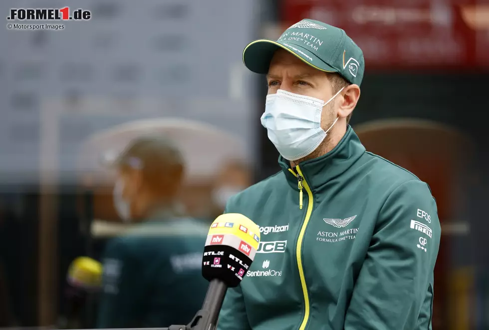 Foto zur News: Sebastian Vettel (Aston Martin)