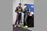 Foto zur News: Max Verstappen (Red Bull) und Sergio Perez (Red Bull)