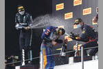 Foto zur News: Lewis Hamilton (Mercedes), Max Verstappen (Red Bull) und Lando Norris (McLaren)