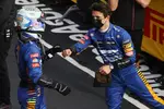 Foto zur News: Daniel Ricciardo (McLaren) und Lando Norris (McLaren)