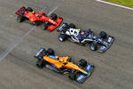 Foto zur News: Pierre Gasly (AlphaTauri), Lando Norris (McLaren) und Carlos Sainz (Ferrari)