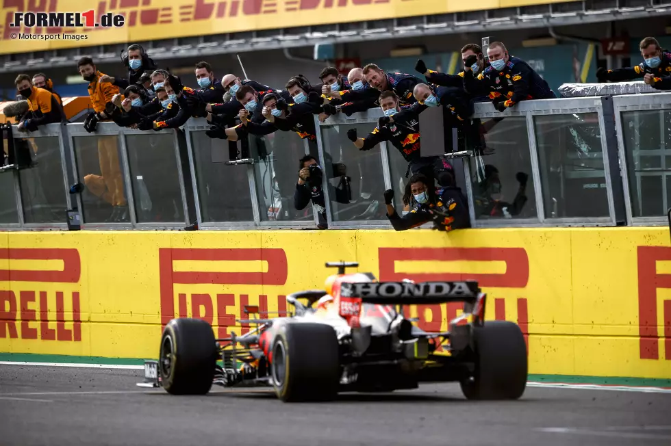 Foto zur News: Max Verstappen (Red Bull)