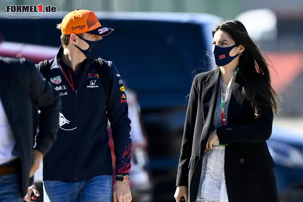 Foto zur News: Max Verstappen (Red Bull) und Kelly Piquet