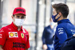 Foto zur News: Charles Leclerc (Ferrari) und George Russell (Williams)