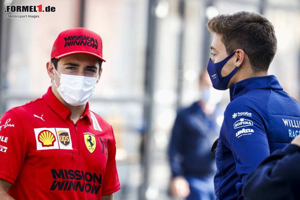 Foto zur News: Charles Leclerc (Ferrari) und George Russell (Williams)