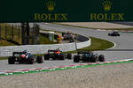 Foto zur News: Max Verstappen (Red Bull), Lance Stroll (Aston Martin) und Fernando Alonso (Alpine)