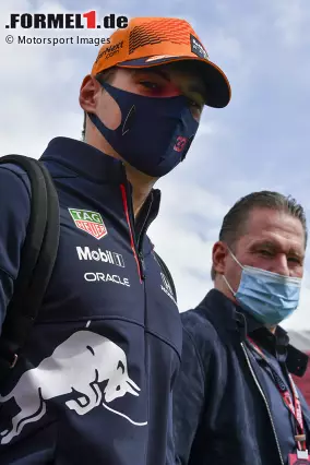 Foto zur News: Max Verstappen (Red Bull) und Jos Verstappen