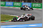Foto zur News: Mick Schumacher (Haas) und Antonio Giovinazzi (Alfa Romeo)