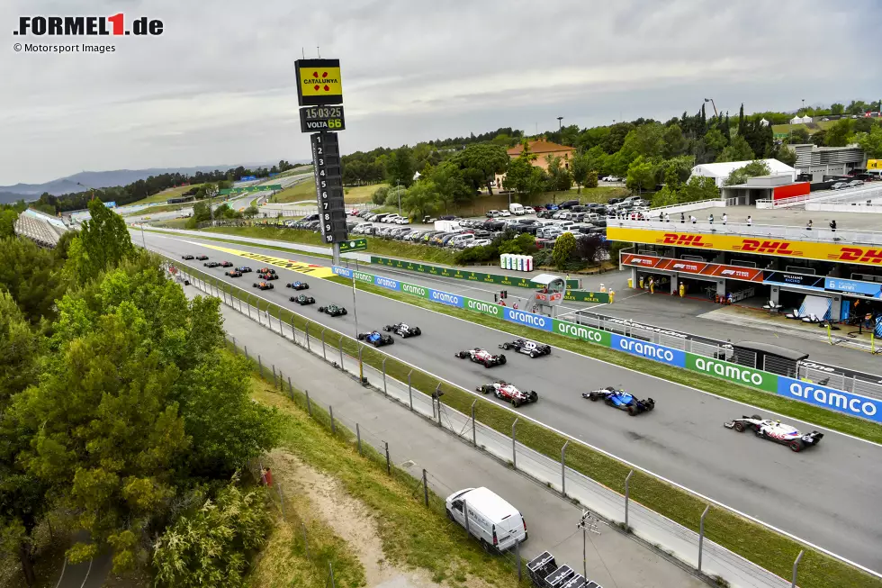 Foto zur News: Lewis Hamilton (Mercedes), Max Verstappen (Red Bull), Valtteri Bottas (Mercedes) und Charles Leclerc (Ferrari)