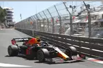 Foto zur News: Sergio Perez (Red Bull)