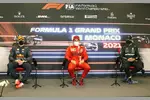 Foto zur News: Max Verstappen (Red Bull), Charles Leclerc (Ferrari) und Valtteri Bottas (Mercedes)