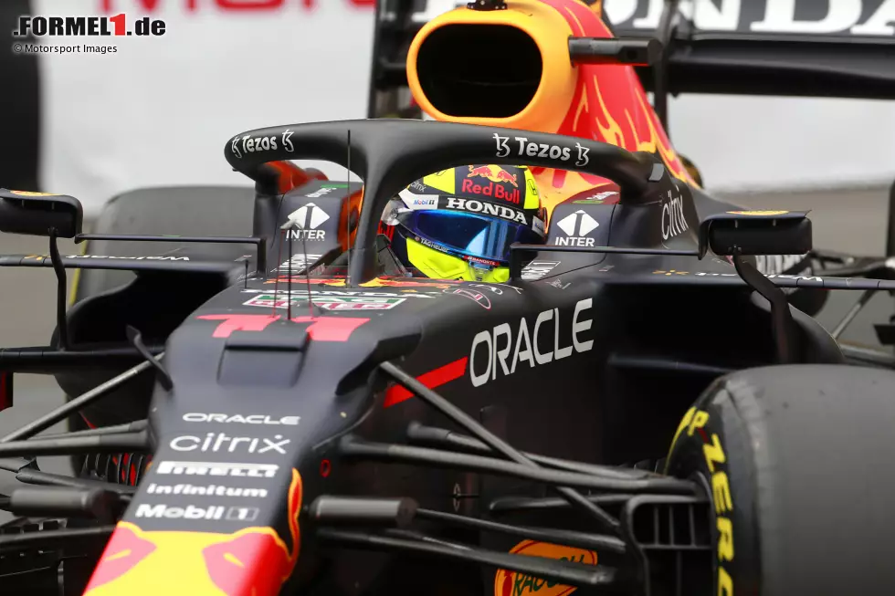 Foto zur News: Sergio Perez (Red Bull)