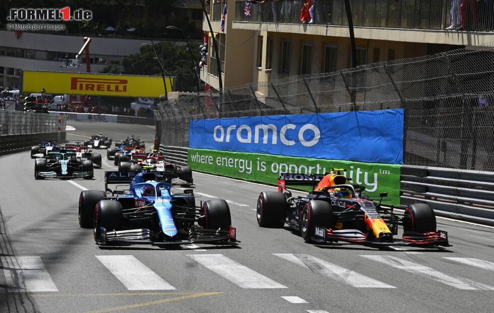 Sergio Perez (Red Bull), Esteban Ocon (Alpine), Antonio Giovinazzi (Alfa Romeo) und Lance Stroll (Aston Martin) Sergio Perez (Red Bull), Esteban Ocon (Alpine), Antonio Giovinazzi (Alfa Romeo) und Lance Stroll (Aston Martin)
