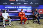 Foto zur News: Lewis Hamilton (Mercedes), Charles Leclerc (Ferrari) und Max Verstappen (Red Bull)