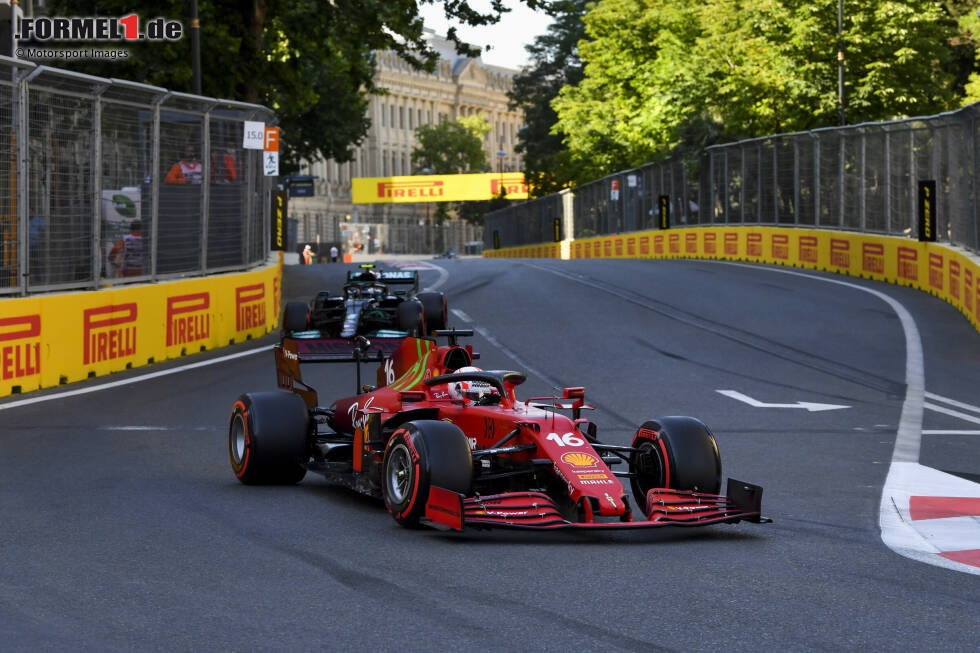 Foto zur News: Charles Leclerc (Ferrari) und Valtteri Bottas (Mercedes)