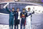 Foto zur News: Sebastian Vettel (Aston Martin), Sergio Perez (Red Bull) und Pierre Gasly (AlphaTauri)