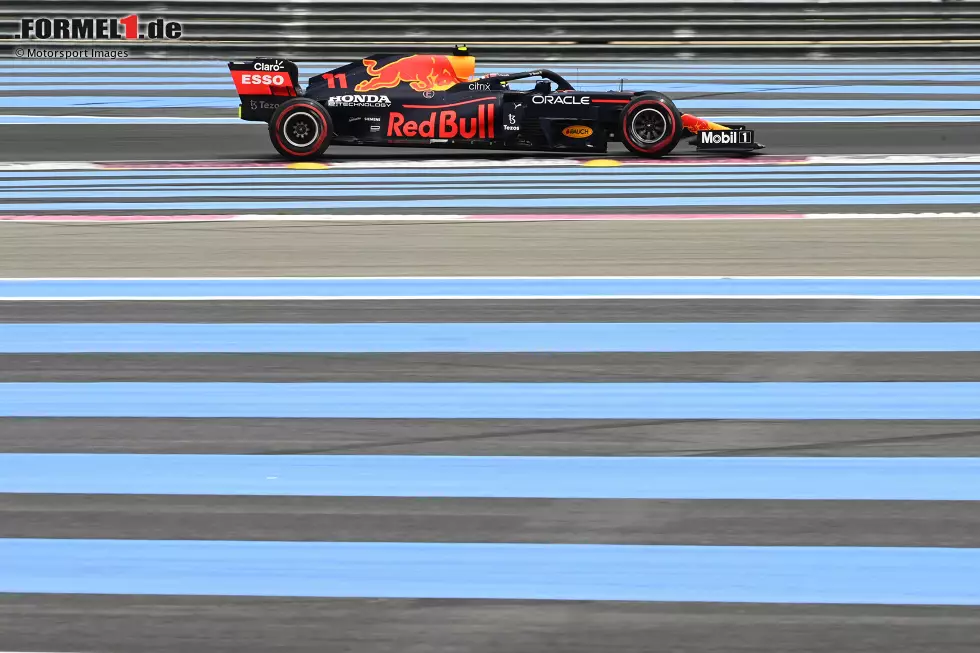 Foto zur News: Sergio Perez (Red Bull)