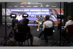 Foto zur News: Mick Schumacher (Haas) und Sebastian Vettel (Aston Martin)