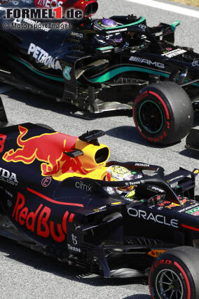 Max Verstappen (Red Bull) und Lewis Hamilton (Mercedes) 