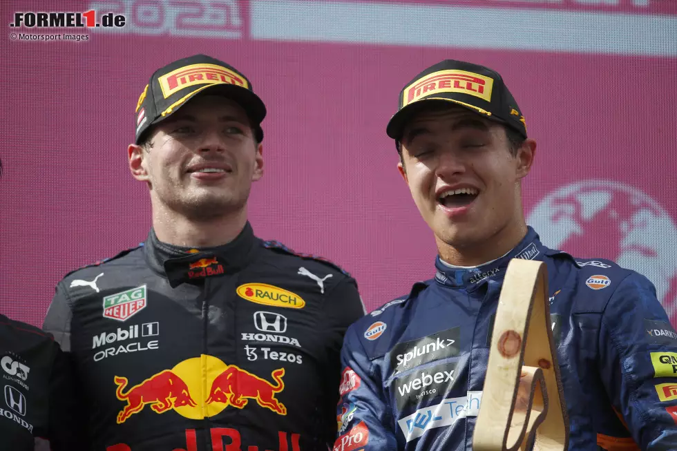 Foto zur News: Max Verstappen (Red Bull) und Lando Norris (McLaren)