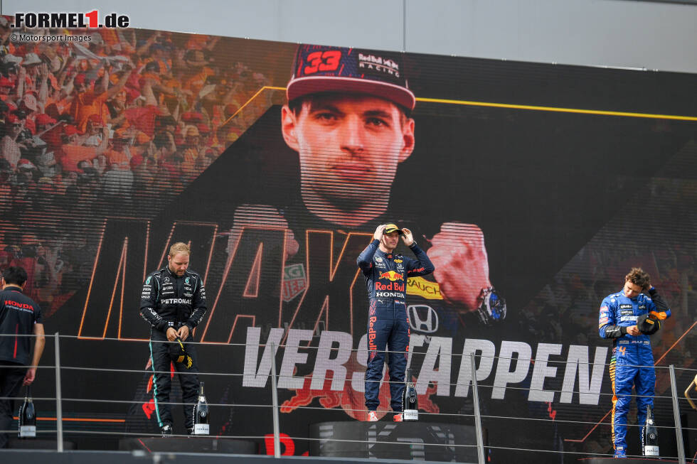 Foto zur News: Valtteri Bottas (Mercedes), Max Verstappen (Red Bull) und Lando Norris (McLaren)