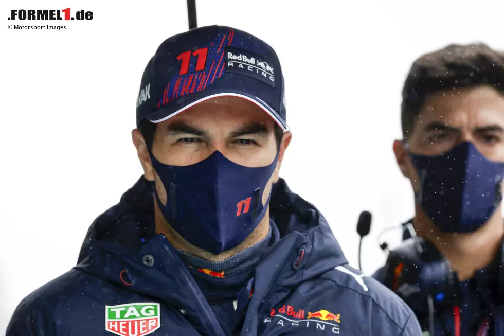 Foto zur News: Sergio Perez (Red Bull)