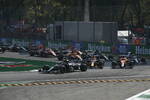Foto zur News: Valtteri Bottas (Mercedes), Max Verstappen (Red Bull), Daniel Ricciardo (McLaren) und Lando Norris (McLaren)