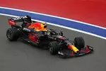 Foto zur News: Sergio Perez (Red Bull)