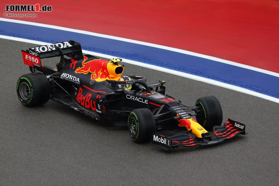 Foto zur News: Sergio Perez (Red Bull)