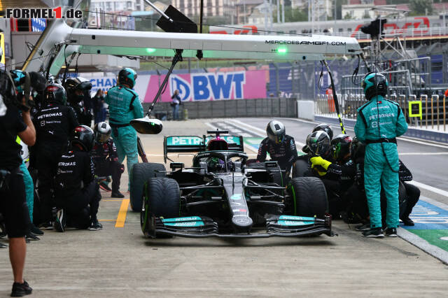 Foto zur News: Formel-1-Liveticker: Hamilton vs. Verstappen: Wer ist aggressiver?