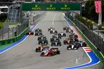 Foto zur News: Carlos Sainz (Ferrari), Lando Norris (McLaren), George Russell (Williams), Lance Stroll (Aston Martin) und Fernando Alonso (Alpine)