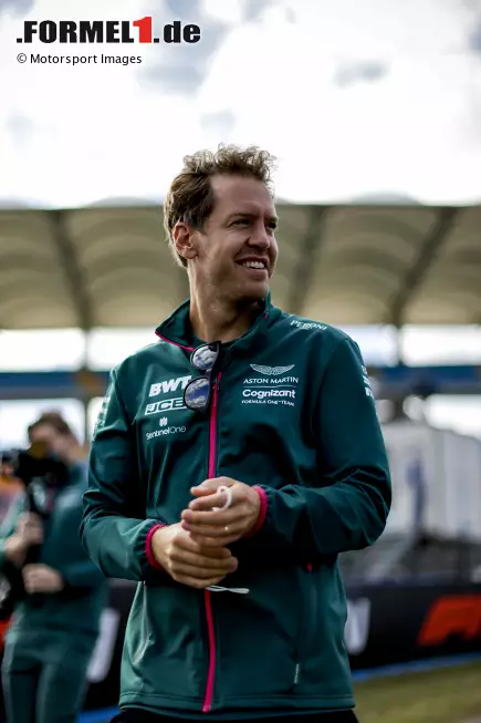 Foto zur News: Sebastian Vettel (Aston Martin)