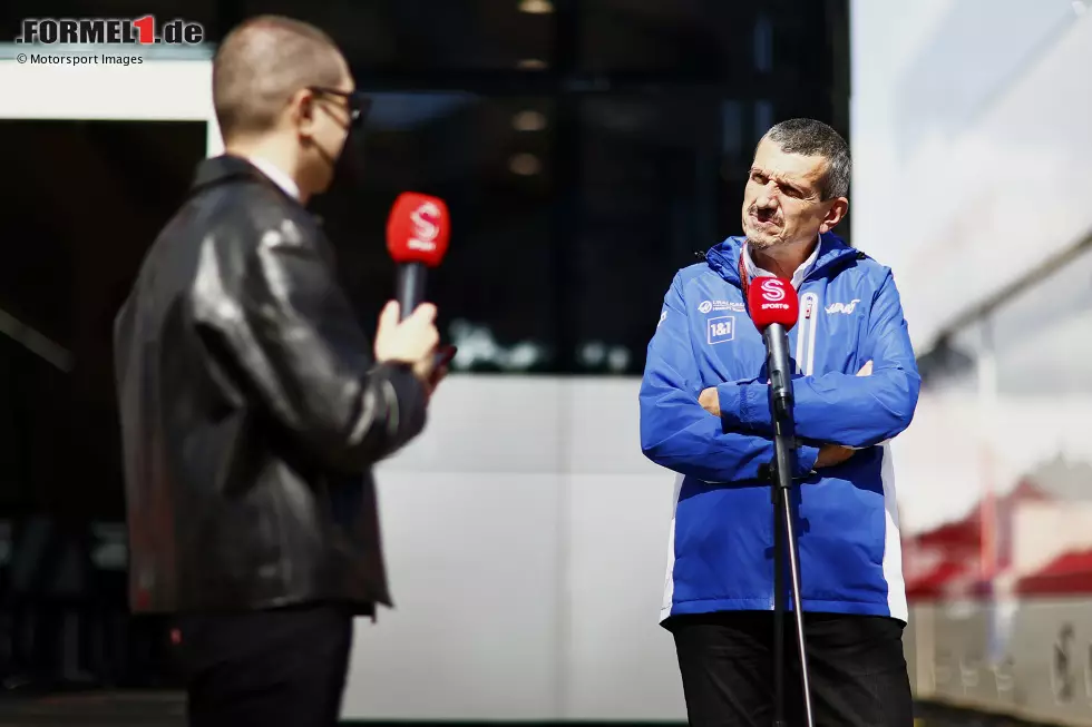 Foto zur News: Teamchef Günther Steiner (Haas)