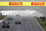Foto zur News: Fernando Alonso (Alpine), Sergio Perez (Red Bull), Lando Norris (McLaren) und Lance Stroll (Aston Martin)