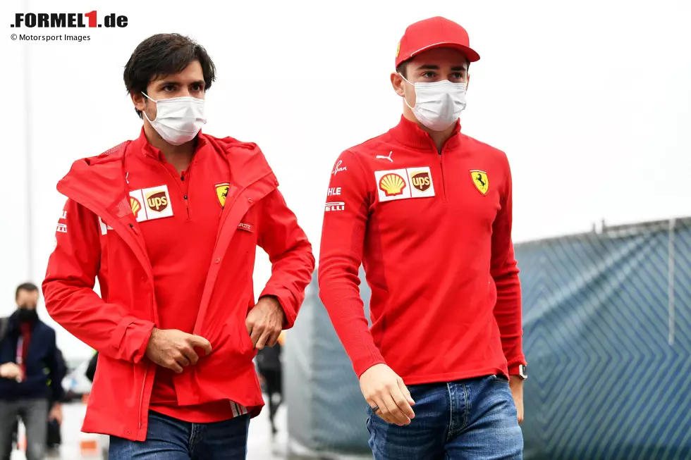 Foto zur News: Carlos Sainz (Ferrari) und Charles Leclerc (Ferrari)