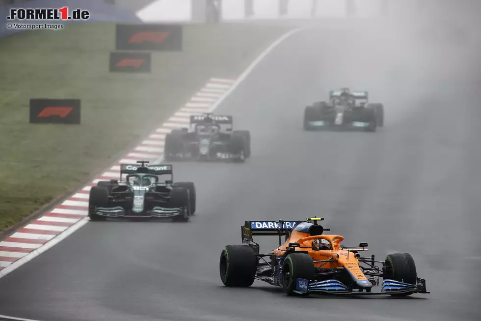 Foto zur News: Lando Norris (McLaren), Lance Stroll (Aston Martin), Yuki Tsunoda (AlphaTauri) und Lewis Hamilton (Mercedes)