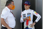 Foto zur News: Zak Brown und Lando Norris (McLaren)