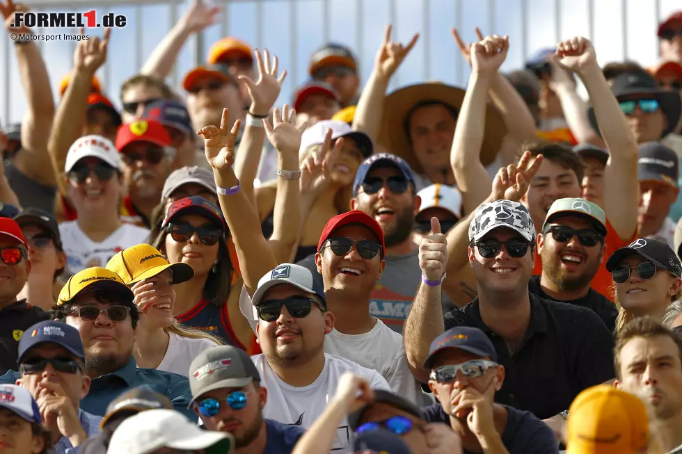 Foto zur News: Fans in Austin