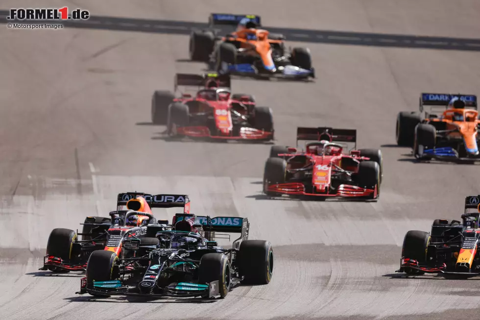 Foto zur News: Lewis Hamilton (Mercedes), Max Verstappen (Red Bull), Sergio Perez (Red Bull) und Charles Leclerc (Ferrari)