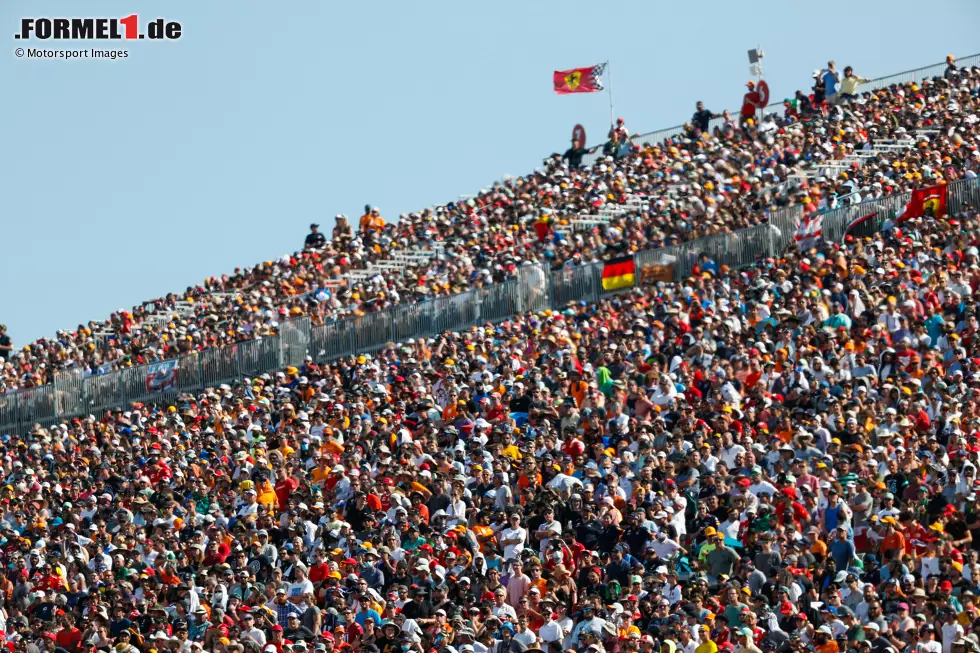 Foto zur News: Fans in Austin