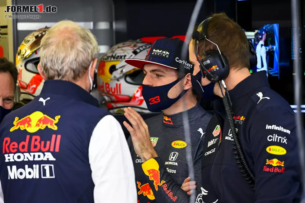 Foto zur News: Max Verstappen (Red Bull) und Helmut Marko